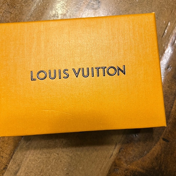 Louis Vuitton Gold Padlock Bag Charm includes dust bag and box - Picture 13 of 13